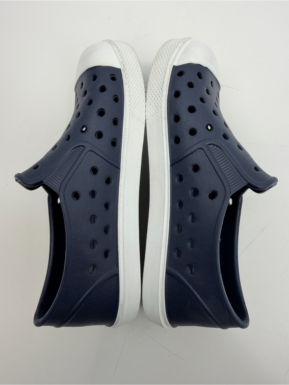 The Children’s Place Navy Blue Slip-On Water Shoes Sneakers Size 1 - Picture 6 of 10